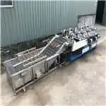 Fruit washing and drying machine