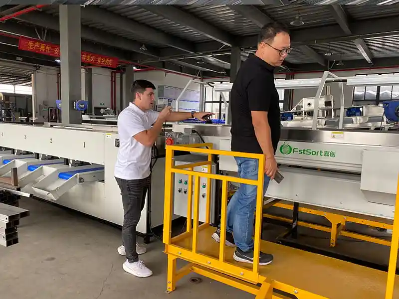 Welcome Brazilian customer to visit Fstsort factory